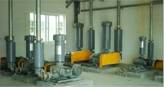 龍鐵鼓風機產(chǎn)品圖 龍鐵鼓風機產(chǎn)品圖