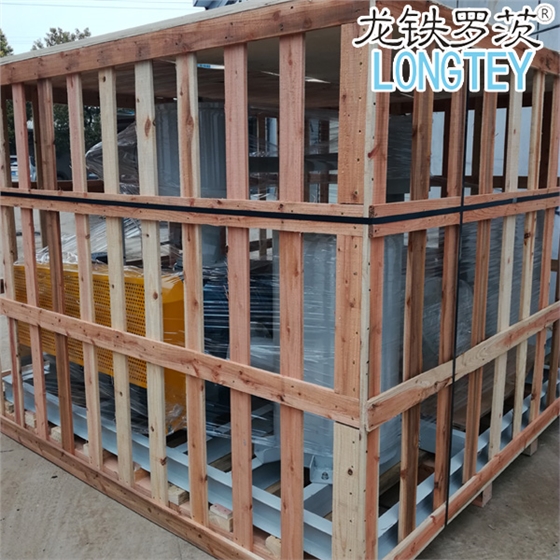 羅茨風(fēng)機發(fā)貨包裝.jpg 羅茨風(fēng)機發(fā)貨包裝.jpg