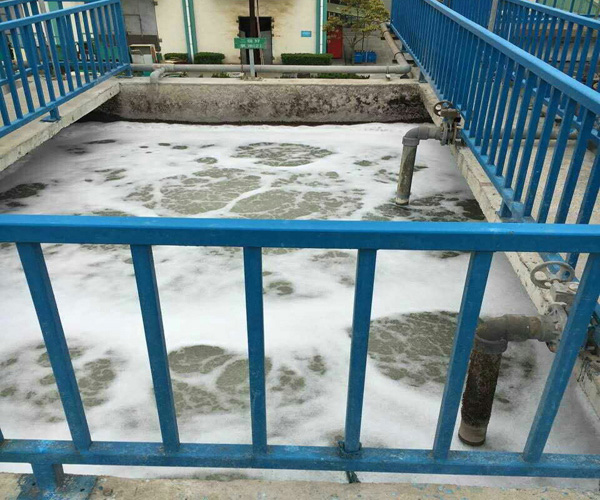 污水處理風(fēng)機(jī).jpg 污水處理風(fēng)機(jī).jpg