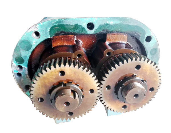 羅茨風(fēng)機(jī)維修2.jpg 羅茨風(fēng)機(jī)維修2.jpg